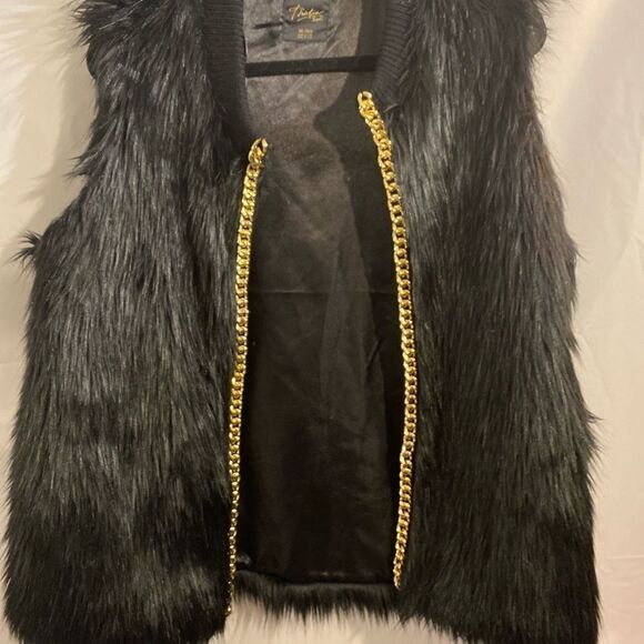 NWT Thalia Sodi Chain-Trim Faux-Fur Vest - Black - Picture 10 of 11